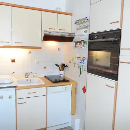 T2 Avec Balcon, A 2 Pas De L'hippodrome De Cabourg, Parking Privatif - Fr-1-487-290 Apartment *
