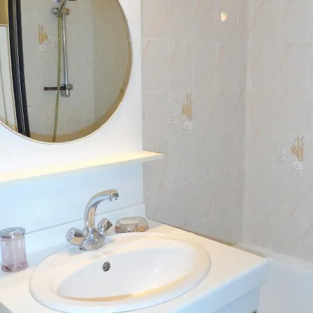 T2 Avec Balcon, A 2 Pas De L'hippodrome De Cabourg, Parking Privatif - Fr-1-487-290 Apartment Cabourg
